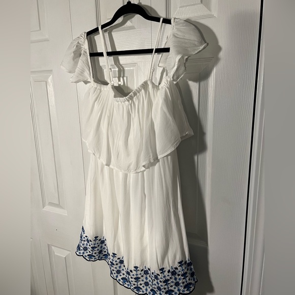 Miami white sundress with blue embroidery - Picture 5 of 7